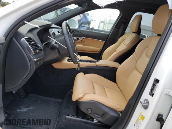 2024 Volvo XC90 Ultimate Bright Theme with VIN YV4H60CF1R1149054, listed as a Copart auction lot 73968414 with Not provided miles and Salvage title. Bid and sale history available at DreamBid. Image 7.