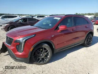 2020 Cadillac XT4 FWD Sport z VIN 1GYFZER45LF105924, wystawiony jako Copart lot #52153485 z przebiegiem 84 672 mil mil oraz Szkoda całkowita • Salvage title. Historia ofert i sprzedaży dostępna na DreamBid. Obrazek 1.