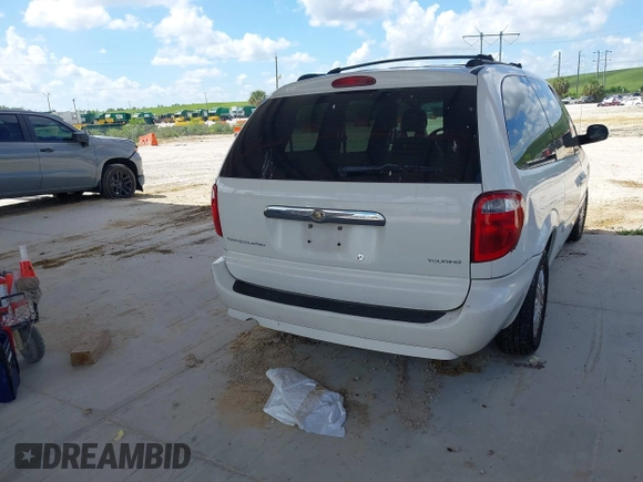 2007 Chrysler Town & Country Touring z VIN 2A4GP54L47R274792, wystawiony jako IAAI lot #42523960 z przebiegiem 69 081 mil mil oraz . Historia ofert i sprzedaży dostępna na DreamBid. Obrazek 3.