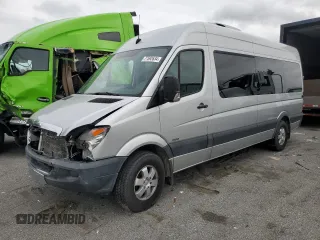 2013 Freightliner Sprinter with VIN WCDPE8CC6D5811382, listed as a Copart auction lot 77592634 with 49,192 mi miles and Salvage Title. Bid and sale history available at DreamBid. Image 1.