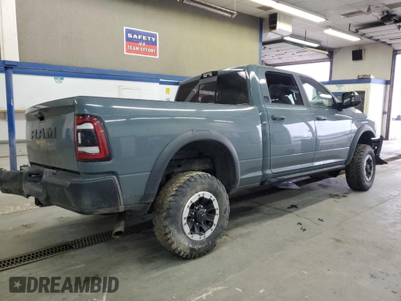 2021 Ram 2500 Power Wagon z VIN 3C6TR5EJ6MG551155, wystawiony jako Copart lot #87009024 z przebiegiem 90 554 mil mil oraz Szkoda całkowita • Salvage title. Historia ofert i sprzedaży dostępna na DreamBid. Obrazek 3.