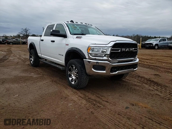 2019 Ram 2500 Tradesman z VIN 3C6UR5CJ2KG593276, wystawiony jako Copart lot #54655995 z przebiegiem 124 069 mil mil oraz Czysty tytuł • Clean title. Historia ofert i sprzedaży dostępna na DreamBid. Obrazek 13.