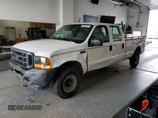 2001 Ford F-350 XL z VIN 3FTSW31F01MA52724, wystawiony jako Copart lot #50642805 z przebiegiem 129 020 mil mil oraz Szkoda całkowita • Salvage title. Historia ofert i sprzedaży dostępna na DreamBid. Obrazek 1.