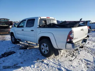 2013 Toyota Tacoma PreRunner with VIN 3TMJU4GN1DM152132, listed as a Copart auction lot 88720815 with 125,406 mi miles and Salvage Title. Bid and sale history available at carsss.com. Image 2.