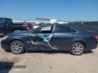 2008 Lexus ES 330 z VIN JTHBJ46GX82182547, wystawiony jako IAAI lot #42322564 z przebiegiem 303 870 mil mil oraz . Historia ofert i sprzedaży dostępna na DreamBid. Obrazek 14.