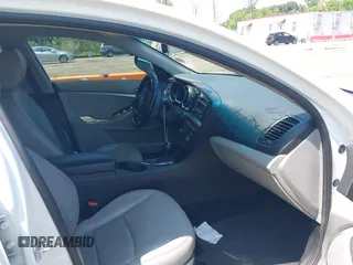 2013 Kia Optima EX z VIN 5XXGN4A70DG091603, wystawiony jako IAAI lot #42449685 z przebiegiem 167 384 mil mil oraz . Historia ofert i sprzedaży dostępna na DreamBid. Obrazek 5.