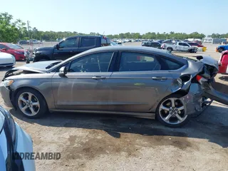 2013 Ford Fusion SE with VIN 3FA6P0H74DR338049, listed as a IAAI auction lot 42090944 with 139,645 mi miles. Bid and sale history available at carsss.com. Image 14.
