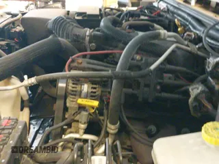 2009 Jeep Wrangler Sahara z VIN 1J4FA54159L747557, wystawiony jako IAAI lot #43387452 z przebiegiem 141 100 mil mil oraz . Historia ofert i sprzedaży dostępna na DreamBid. Obrazek 19.