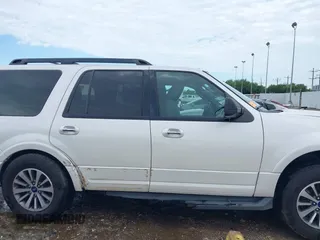 2017 Ford Expedition XLT с VIN 1FMJU1HT5HEA63196, выставлен на аукционе IAAI как лот 42423484 с пробегом 85 932 миль миль и . История ставок и продаж доступна на DreamBid. Изображение 14.