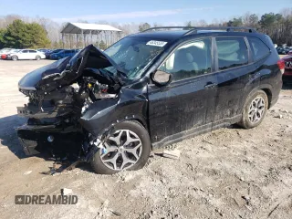 2021 Subaru Forester Premium with VIN JF2SKAFC2MH401083, listed as a Copart auction lot 46345555 with 0 mi miles and Salvage Title. Bid and sale history available at carsss.com. Image 1.