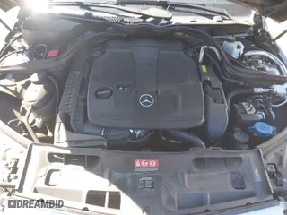 2013 Mercedes-Benz C-Class C 300 Sport with VIN WDDGF8AB3DG122480, listed as a IAAI auction lot 41805512 with 118,841 mi miles. Bid and sale history available at carsss.com. Image 10.