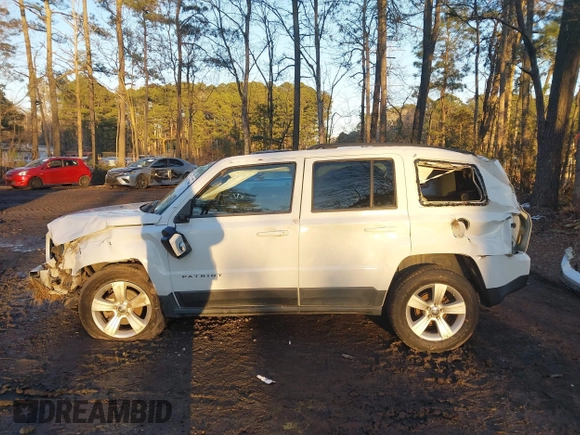 2011 Jeep Patriot Latitude with VIN 1J4NF1GBXBD207180, listed as a IAAI auction lot 41327968 with 166,564 mi miles and . Bid and sale history available at DreamBid. Image 15.