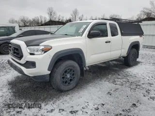 2021 Toyota Tacoma SR with VIN 3TYSX5EN1MT005432, listed as a Copart auction lot 42115975 with 67,758 mi miles and Salvage title. Bid and sale history available at DreamBid. Image 1.