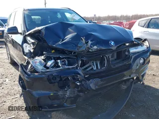 2016 BMW X5 xDrive40e z VIN 5UXKT0C54G0S78884, wystawiony jako IAAI lot #41208477 z przebiegiem 90 181 mil mil oraz . Historia ofert i sprzedaży dostępna na DreamBid. Obrazek 6.