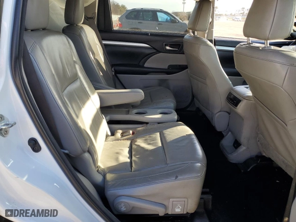 2018 Toyota Highlander SE with VIN 5TDJZRFH1JS551192, listed as a Copart auction lot 46775435 with 224,326 mi miles and Salvage Title. Bid and sale history available at carsss.com. Image 11.
