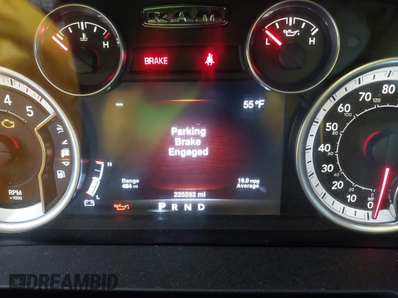 2016 Ram 1500 Outdoorsman z VIN 1C6RR7TM0GS388972, wystawiony jako IAAI lot #42403917 z przebiegiem 225 592 mil mil oraz . Historia ofert i sprzedaży dostępna na DreamBid. Obrazek 7.