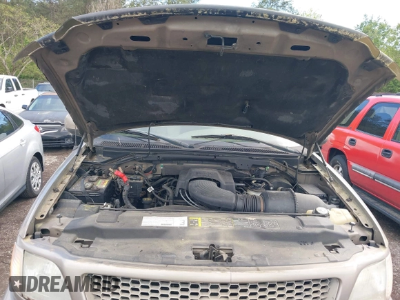 2003 Ford F-150 XLT with VIN 1FTRW08L63KD06455, listed as a IAAI auction lot 41988549 with 138,168 mi miles. Bid and sale history available at carsss.com. Image 10.