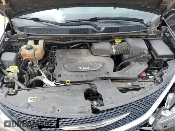 2017 Chrysler Pacifica Touring L z VIN 2C4RC1BG9HR560678, wystawiony jako Copart lot #55420305 z przebiegiem 137 577 mil mil oraz Szkoda całkowita • Salvage title. Historia ofert i sprzedaży dostępna na DreamBid. Obrazek 12.