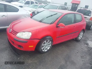 2008 Volkswagen Rabbit S z VIN WVWBA71K88W113542, wystawiony jako IAAI lot #42368934 z przebiegiem 101 785 mil mil oraz . Historia ofert i sprzedaży dostępna na DreamBid. Obrazek 2.