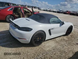 2022 Porsche 718 Boxster GTS 4.0 z VIN WP0CD2A85NS228315, wystawiony jako Copart lot #77248204 z przebiegiem Nie podano mil oraz Nie do naprawy. Historia ofert i sprzedaży dostępna na DreamBid. Obrazek 3.