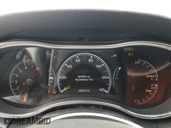 2021 Jeep Grand Cherokee Laredo X with VIN 1C4RJFAG7MC700525, listed as a Copart auction lot 60621115 with 25,670 mi miles and Salvage title. Bid and sale history available at DreamBid. Image 9.