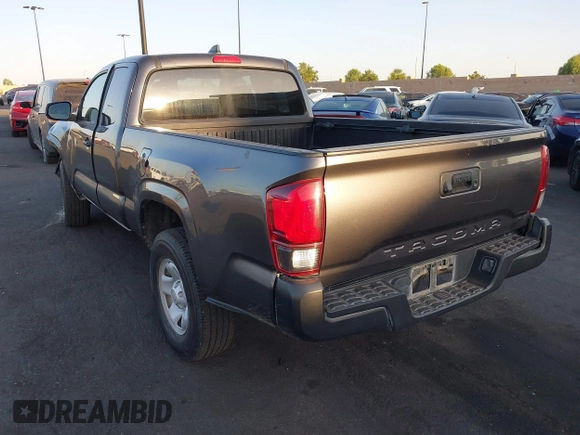 2020 Toyota Tacoma SR with VIN 3TYRX5GN0LT000913, listed as a IAAI auction lot 42520385 with 44,381 mi miles and . Bid and sale history available at DreamBid. Image 3.