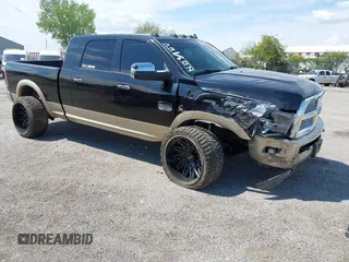2016 Ram 2500 Longhorn Limited z VIN 3C6UR5PL6GG183082, wystawiony jako IAAI lot #42213976 z przebiegiem 210 412 mil mil oraz . Historia ofert i sprzedaży dostępna na DreamBid. Obrazek 1.