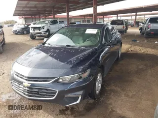 2016 Chevrolet Malibu LS z VIN 1G1ZB5ST5GF201530, wystawiony jako IAAI lot #41524549 z przebiegiem 198 968 mil mil oraz . Historia ofert i sprzedaży dostępna na DreamBid. Obrazek 2.