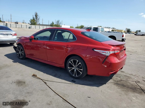 2020 Toyota Camry SE with VIN 4T1G11AK8LU336117, listed as a Copart auction lot 51085195 with 61,528 mi miles and Salvage Title. Bid and sale history available at carsss.com. Image 2.