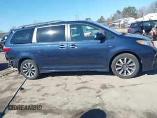 2018 Toyota Sienna XLE with VIN 5TDDZ3DC6JS206368, listed as a IAAI auction lot 41635138 with 44,578 mi miles. Bid and sale history available at carsss.com. Image 13.