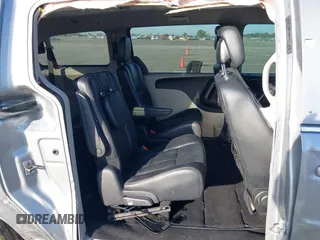 2015 Chrysler Town & Country Touring with VIN 2C4RC1BG3FR696320, listed as a IAAI auction lot 41826122 with 1 mi miles. Bid and sale history available at carsss.com. Image 8.