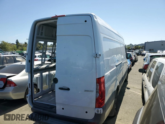 2020 Mercedes-Benz Sprinter Cargo with VIN W1W4ECHY6LT029878, listed as a Copart auction lot 46872134 with 101,066 mi miles and . Bid and sale history available at carsss.com. Image 3.