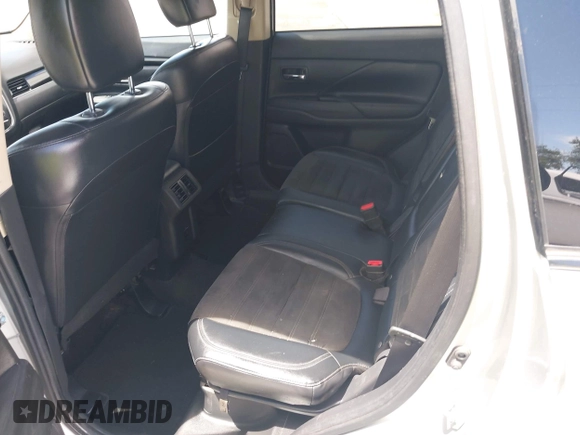2020 Mitsubishi Outlander ES with VIN JA4AZ3A35LZ021814, listed as a IAAI auction lot 42455892 with 78,670 mi miles and . Bid and sale history available at DreamBid. Image 8.