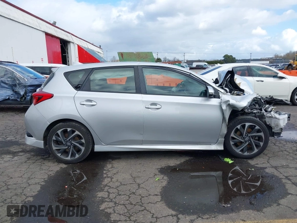 2016 Scion iM with VIN JTNKARJE2GJ508264, listed as a IAAI auction lot 41642646 with 136,213 mi miles. Bid and sale history available at carsss.com. Image 13.