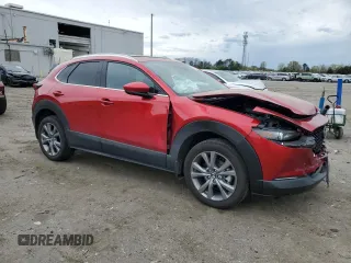2024 Mazda CX-30 S Premium z VIN 3MVDMBDM0RM693109, wystawiony jako Copart lot #51951985 z przebiegiem 10 449 mil mil oraz Szkoda całkowita • Salvage title. Historia ofert i sprzedaży dostępna na DreamBid. Obrazek 4.