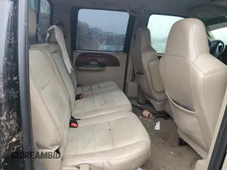 2006 Ford F-250 XL z VIN 1FTSW21566EC07047, wystawiony jako Copart lot #48934655 z przebiegiem 207 693 mil mil oraz Szkoda całkowita • Salvage title. Historia ofert i sprzedaży dostępna na DreamBid. Obrazek 10.