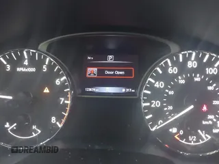 2019 Nissan Pathfinder SV with VIN 5N1DR2MN5KC633714, listed as a IAAI auction lot 42693523 with 123,674 mi miles and . Bid and sale history available at DreamBid. Image 7.
