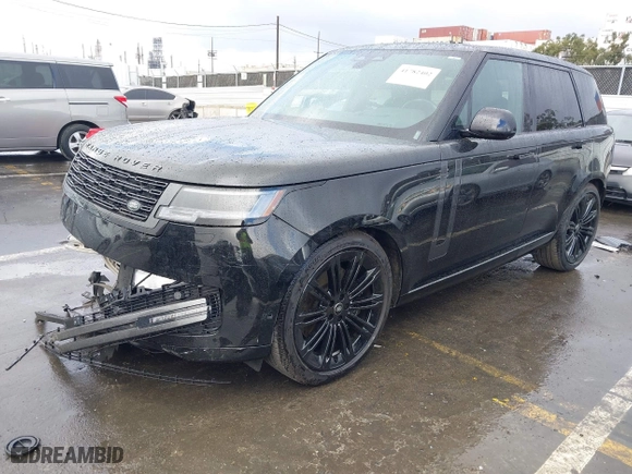 2025 Land Rover Range Rover SE with VIN SALKP9E90SA258525, listed as a IAAI auction lot 41782402 with 5,960 mi miles. Bid and sale history available at carsss.com. Image 2.