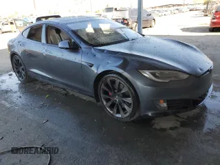 2018 Tesla Model S 75D with VIN 5YJSA1E48JF254615, listed as a Copart auction lot 49901715 with 109,694 mi miles and Salvage title. Bid and sale history available at DreamBid. Image 4.