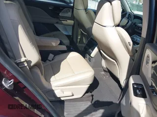 2020 Lincoln Aviator Reserve z VIN 5LM5J7XC6LGL14316, wystawiony jako IAAI lot #38779140 z przebiegiem Nie podano mil oraz . Historia ofert i sprzedaży dostępna na DreamBid. Obrazek 8.