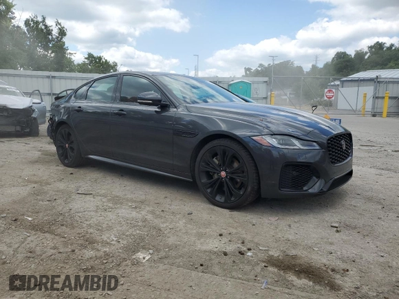2022 Jaguar XF R-Dynamic SE with VIN SAJBL4GX2NCY92379, listed as a Copart auction lot 58638384 with 13,048 mi miles and Salvage Title. Bid and sale history available at carsss.com. Image 4.