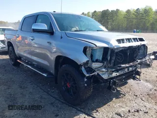 2018 Toyota Tundra SR5 z VIN 5TFAW5F17JX704186, wystawiony jako IAAI lot #41924358 z przebiegiem 85 997 mil mil oraz . Historia ofert i sprzedaży dostępna na DreamBid. Obrazek 1.