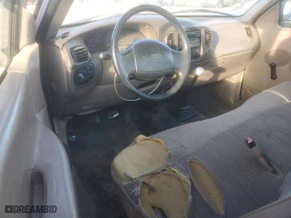 1998 Ford F-150 Standard with VIN 1FTZF1722WNB48794, listed as a Copart auction lot 45020325 with 304,711 mi miles and Salvage Title. Bid and sale history available at carsss.com. Image 8.