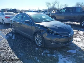 2016 Lincoln MKZ with VIN 3LN6L2JK1GR623839, listed as a IAAI auction lot 41652096 with 109,931 mi miles. Bid and sale history available at carsss.com. Image 1.