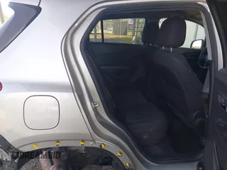 2020 Chevrolet Trax LS with VIN KL7CJKSB1LB024737, listed as a IAAI auction lot 42420879 with 41,480 mi miles and . Bid and sale history available at DreamBid. Image 8.
