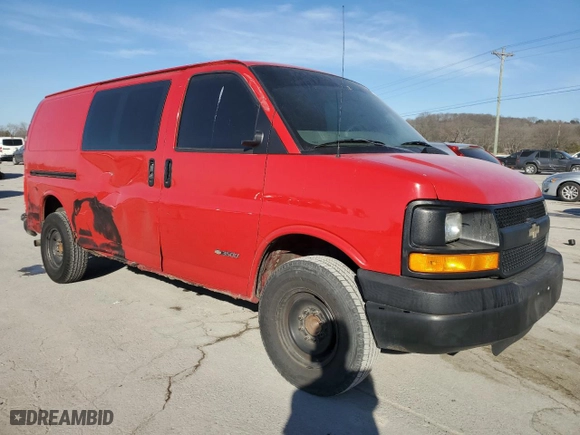 2005 Chevrolet Express Cargo Van with VIN 1GCHG35U351184475, listed as a Copart auction lot 46335105 with 126,897 mi miles and Salvage Title. Bid and sale history available at carsss.com. Image 4.