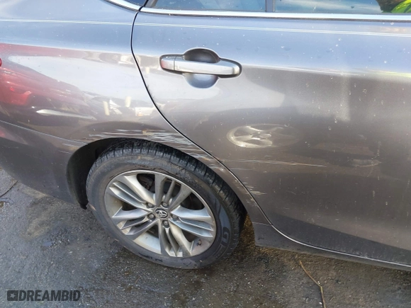 2015 Toyota Camry Hybrid LE with VIN 4T1BD1FK5FU164384, listed as a IAAI auction lot 41704922 with 122,132 mi miles. Bid and sale history available at carsss.com. Image 18.