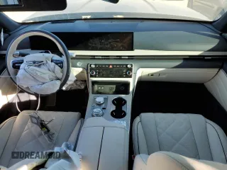 2025 Genesis GV80 Prestige with VIN KMUHEESC7SU228496, listed as a Copart auction lot 42174575 with 4,375 mi miles and Salvage Title. Bid and sale history available at DreamBid. Image 8.