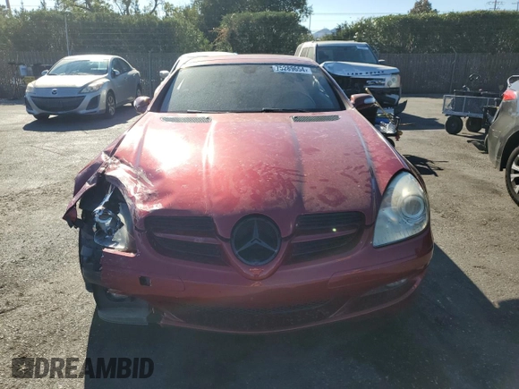 2005 Mercedes-Benz SLK-Class with VIN WDBWK56F85F021839, listed as a Copart auction lot 75289654 with 102,762 mi miles and Clean Title. Bid and sale history available at carsss.com. Image 5.