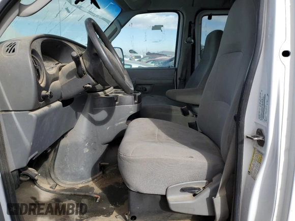 2008 Ford Econoline Passenger XL with VIN 1FBSS31L18DB10545, listed as a Copart auction lot 78082404 with 193,119 mi miles and Clean Title. Bid and sale history available at DreamBid. Image 7.